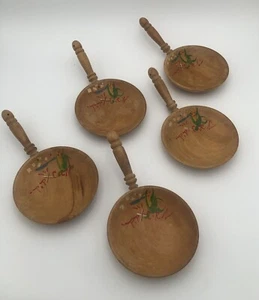 Vintage Handpainted 1950's Wooden Snack Bowl W/ Hanger Option  Popcorn Set Of 5 - Picture 1 of 6