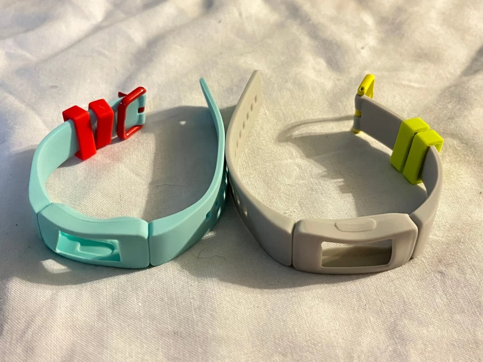 Bandas Fitbit verde azulado y gris Foto 1 de 1