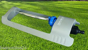 Oscillating Sprinkler for Lawns & Gardens - rectangular watering pattern - Picture 1 of 2