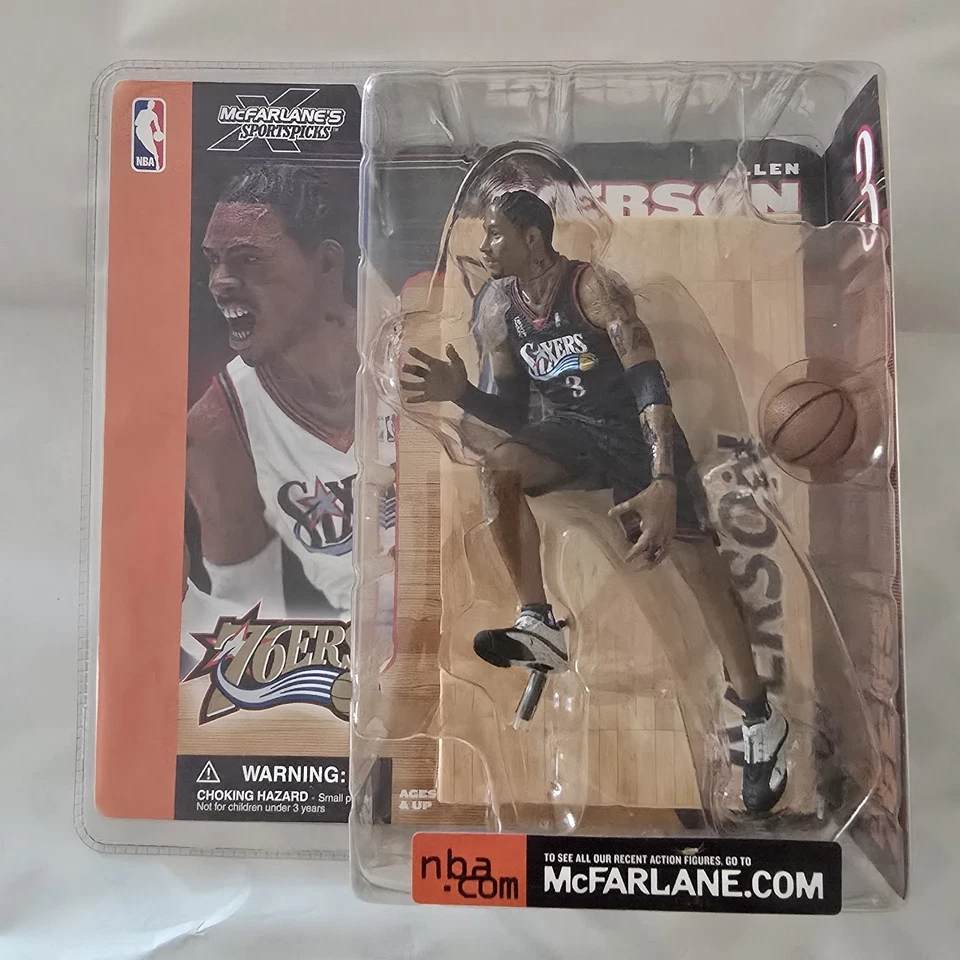 Figura de acción Allen Iverson McFarlane NBA serie 1 variante camiseta negra 2002 Foto 1 de 4