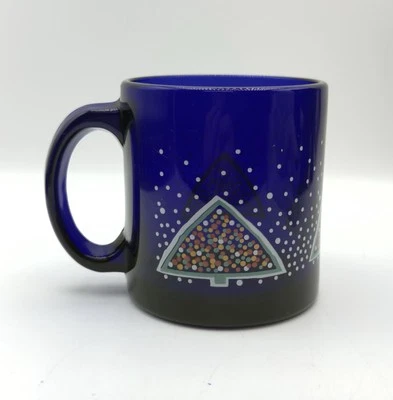 Taza de café vintage de Navidad azul cobalto Winterfest Dansk taza árbol nieve EE. UU. Foto 1 de 4