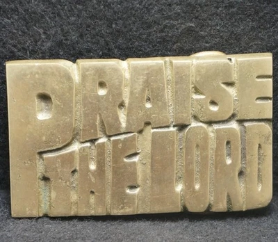 XC07121 VINTAGE AÑOS 70 **ALABADO SEA EL SEÑOR** HEBILLA DE CINTURÓN RELIGIOSA DE LATÓN MACIZO PARA HOMBRE Foto 1 de 2