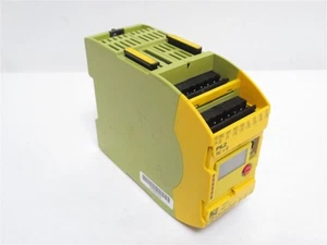 238784 Old-Stock; Pilz PNOZ M BO I/O Controller Base Unit 772100; 24VDC; 12 In - Picture 1 of 5