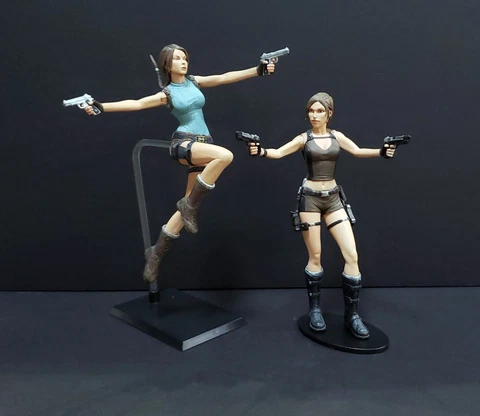 LOT (2) NECA Lara Croft Tomb Raider Figures - Anniversary & Underworld Cover