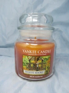 Yankee Candle Treehouse Memories candela vaso medio 14,5 once VHTF ritirato nuovo - Foto 1 di 8