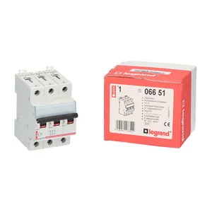 Disyuntor Legrand 06651 3P nuevo NFP - Imagen 1 de 7