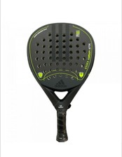 Adidas ESSEX Carbón Attk