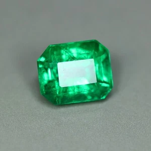 0.66 Cts_Extreme Top Lustrous_100 % Natural AAA+ Vivid Green Emerald_Zambia - Bild 1 von 5
