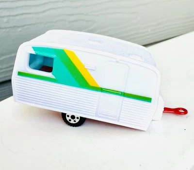 1/64 Scale Sterckeman Lovely 400 Plastic Caravan Camper Tow Trailer - Yatming - Image 1 of 4