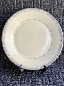 Royal Doulton Melissa 10 3/4" DINNER PLATE~MINT COND ivory grey blue silver - Picture 1 of 6