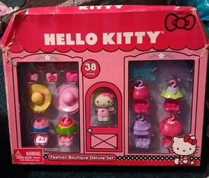 Hello Kitty Fashion Boutique Deluxe Set Box beschädigt - Bild 1 von 3