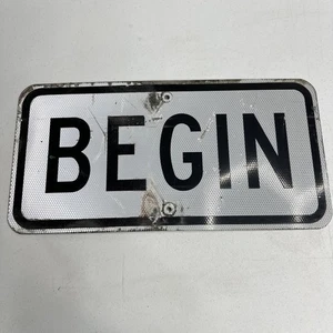 Vintage authentisches weißes Straßenschild begann 12" x 24" Aluminium - Bild 1 von 5