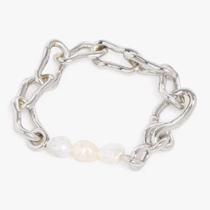 Pulsera Missoma Perla Barroca Fundida Cadena Retorcida Tono Plata AUTÉNTICA NUEVA EN CAJA - Imagen 1 de 3