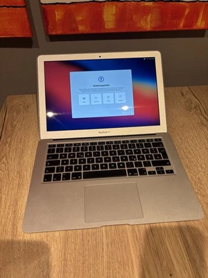 Apple MacBook Air i5 2013 13 Zoll 4 GB Ram 120GB  Beschreibung lesen! - Bild 1 von 4