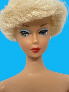 Reproduction Vintage Blonde Bubble Cut Barbie Doll Silken Flame Nude Mint 1997 - Picture 1 of 3