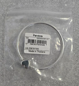 Pandora #592593C01-17 Moments " Herz & Schmetterling " Armreif Armband - Bild 1 von 2