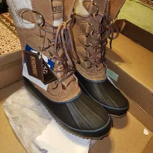 KHOMBU NWT WOMENS COZY WINTER DUCK BOOTS. SIZE 7 M - Picture 1 of 9