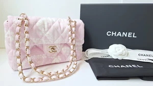 New CHANEL COCO BEACH 2025 Light Pink White Printed Denim Classic Flap Bag 25M - Picture 1 of 15