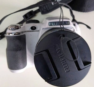 Fujifilm Finepix S4300 26X Zoom camera + extras - Picture 1 of 14