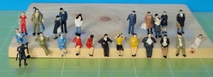 CB1:24 Painted HO Scale Figures 1:87 People Seated & Standing | Preiser Style - Picture 1 of 5