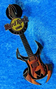 CANCUN MEXICO POLISHED GOLD & BLACK *ROCK GUITAR SERIES* Hard Rock Cafe PIN LE - Picture 1 of 1