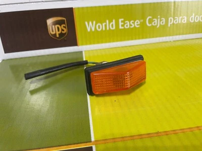 Señal de giro lateral FIAT UNO TURBO RITMO MK 2 ORIGINAL OLSA GIUNTINI Foto 1 de 4