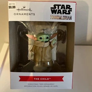 HALLMARK STAR WARS IL BAMBINO ORNAMENTO NATALE 2021 NUOVO - Foto 1 di 3