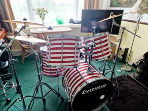 yamaha stage custom drum kit - Picture 1 of 5