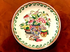 ANTIKER CHINESISCHER HANDBEMALTER PORZELLAN EMAILLE STILLLEBEN BLUMEN TELLER 5,4"D - Bild 1 von 6