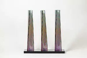 Carlos Cruz-Díez - Cromovela Triptych 13. Sculpture. Modern, Op art - Bild 1 von 4