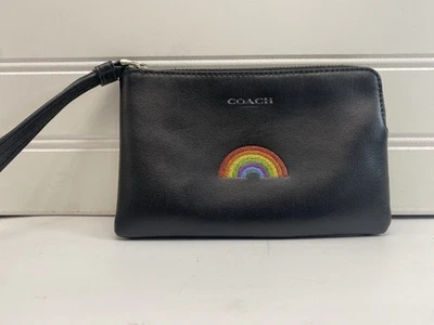 Carteira Coach preta e arco-íris canto zíper pulseira couro de bezerro F26938 - Imagem 1 de 4