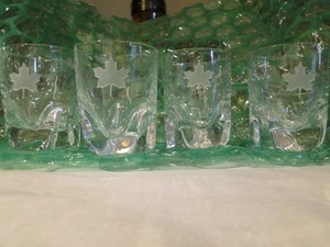 4 Kanadische Acid Etched Maple Leaf Schnapsgläser, Exc. Cond. Schlicht & Elegant - Bild 1 von 6