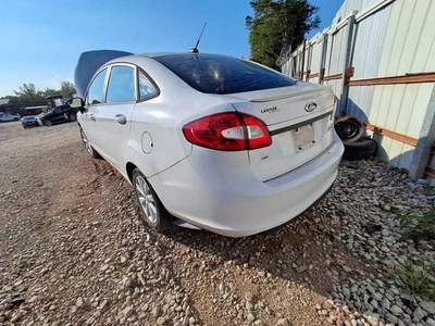 Used Rear Bumper Assembly Rear fits: 2012 Ford Fiesta Sdn Rear Grade A Foto 1 de 4