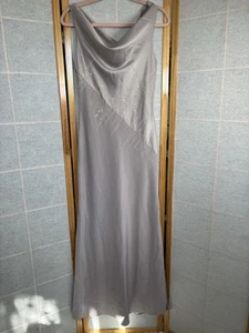 Vestido sin cordones de malla con lentejuelas de graduación formal talla S plateado metálico plateado de colección años 80 - Imagen 1 de 17