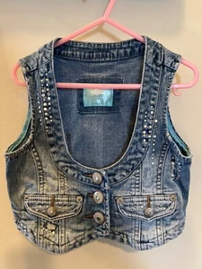 Girls Justice Jean Vest Sequins Embellished. Size 6/7.  3 Button Cute Accessory - Picture 1 of 2