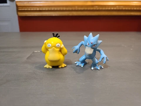 Nintendo Pokemon Psyduck Golduck Tomy CGTSJ Vintage Figure Lot Cover