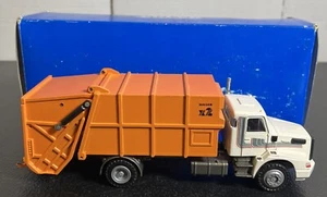1/50 Conrad Volvo NL10 Turbo Heller X2 Garbage Refuse Rear Load Truck DieCast - Picture 1 of 12