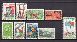 Madagascar 1959-63 un lot de 9 timbres non oblitérés /TE4325 - Picture 1 of 1
