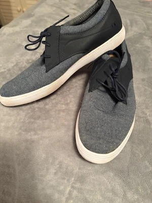 Zapatos Steve Madden Para Hombre Talla 10.5 Informales, Negro y Gris Lona Foto 1 de 4
