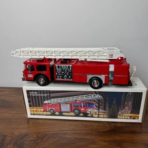 1986 Vintage Hess Toy Fire Truck Bank W/ Original Box Mint Condition - Picture 1 of 8