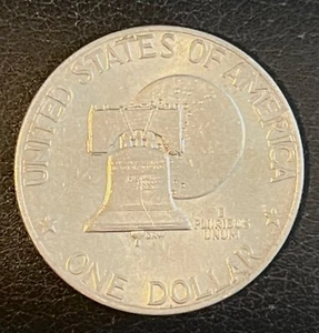 One Dollar Bicentennial Coin Eisenhower Liberty Bell Moon, Type 2 (no mint mark) - Picture 1 of 3