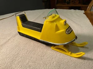 VINTAGE SKI BOB TOY SNOWMOBILE - PROCESSED PLASTIC CO AURORA USA 10" COMPLETE - Picture 1 of 9
