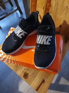 Nike Schuhe mit Swarovski Steinen Gr.41 - Bild 1 von 5