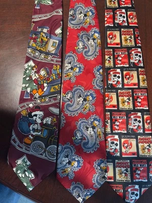 Lote de 3 corbatas de Mickey Mouse Foto 1 de 4