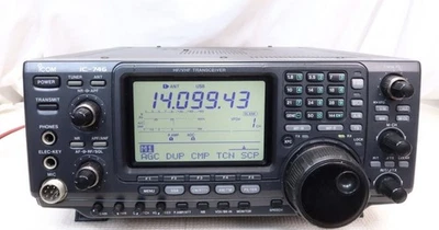 ICOM IC-746 EME Specification HF/50/144MHz 100W Transceiver  Tested Working - Image 1 of 4