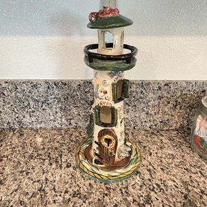 Blue Sky Clayworks Seaside Crab Kerze Leuchtturm von Heather Goldmine mit Teller - Bild 1 von 24