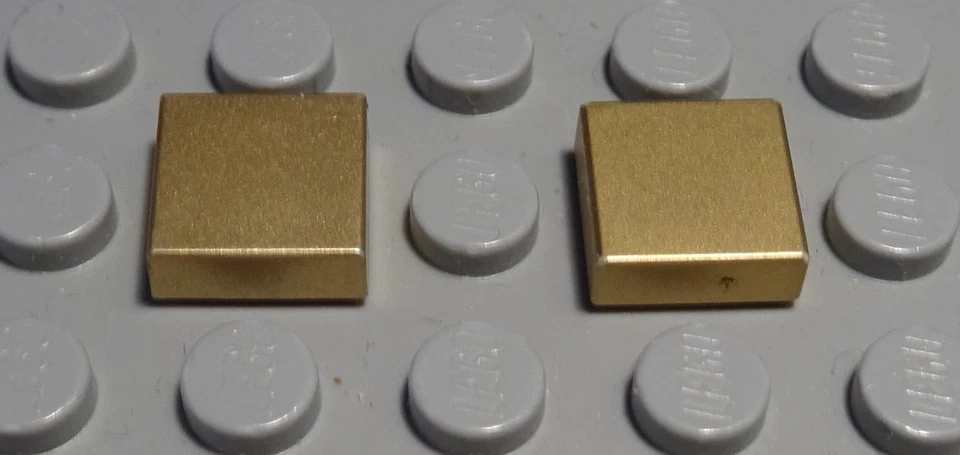 Lego Tile - Tile 1x1 Metallic Gold 2 Pieces - Image 1 of 1