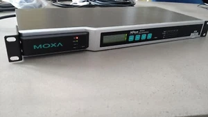 Serveur de ports sécurisés Moxa NPort 6610-8 - Photo 1/5