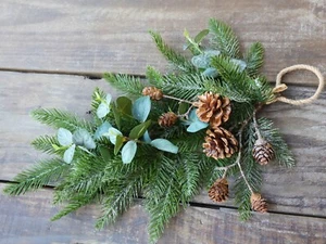 CHIC ANTIQUE, Türdeko Türhänger Tannenzweig / Eukalyptus, echte Zapfen, L: 48 - Bild 1 von 1