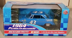 Racing Champions 1:24 Richard Petty Oldsmobile 88/Buick Regal/Plymouth Belvedere - Imagen 1 de 3